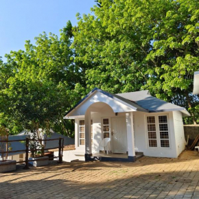 Warmlite Resort